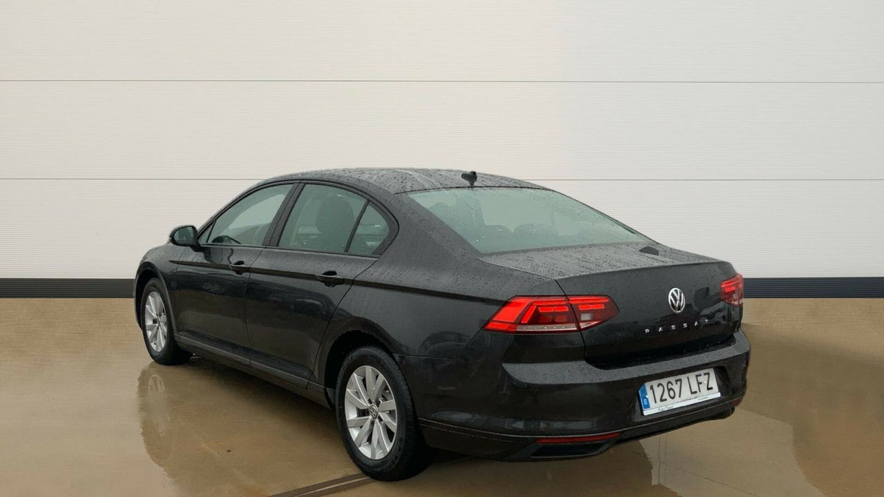Volkswagen Passat 1.6 TDI 88KW DSG 120 4P