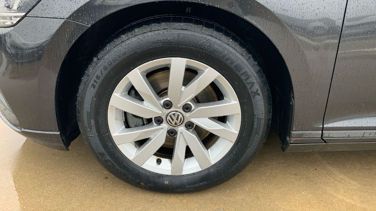 Volkswagen Passat 1.6 TDI 88KW DSG 120 4P