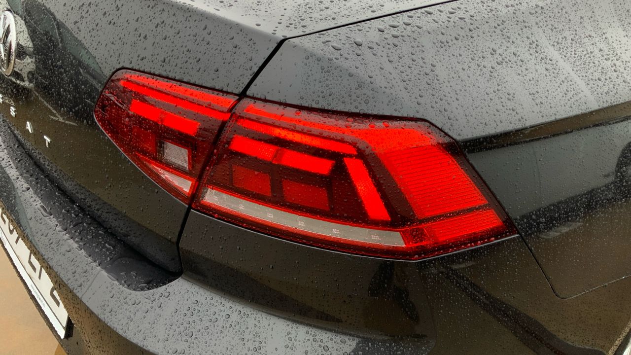 Volkswagen Passat 1.6 TDI 88KW DSG 120 4P