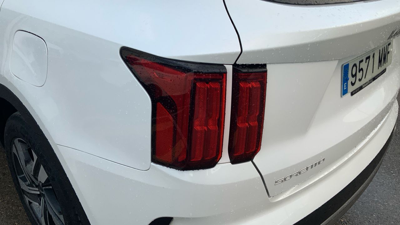 Kia Sorento 1.6 T-GDI PHEV EMOTION AUTO 4WD 265 5P 7 Plazas