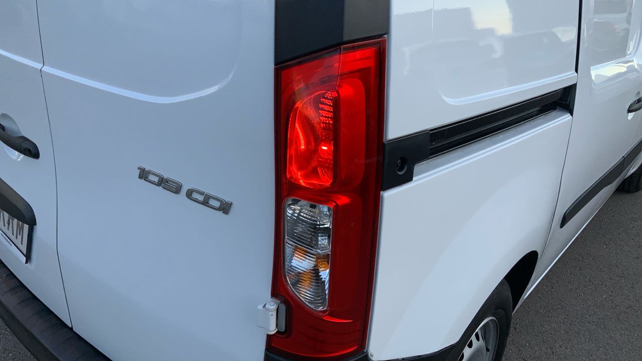 Mercedes Citan 109 CDI FURGON LARGO 90