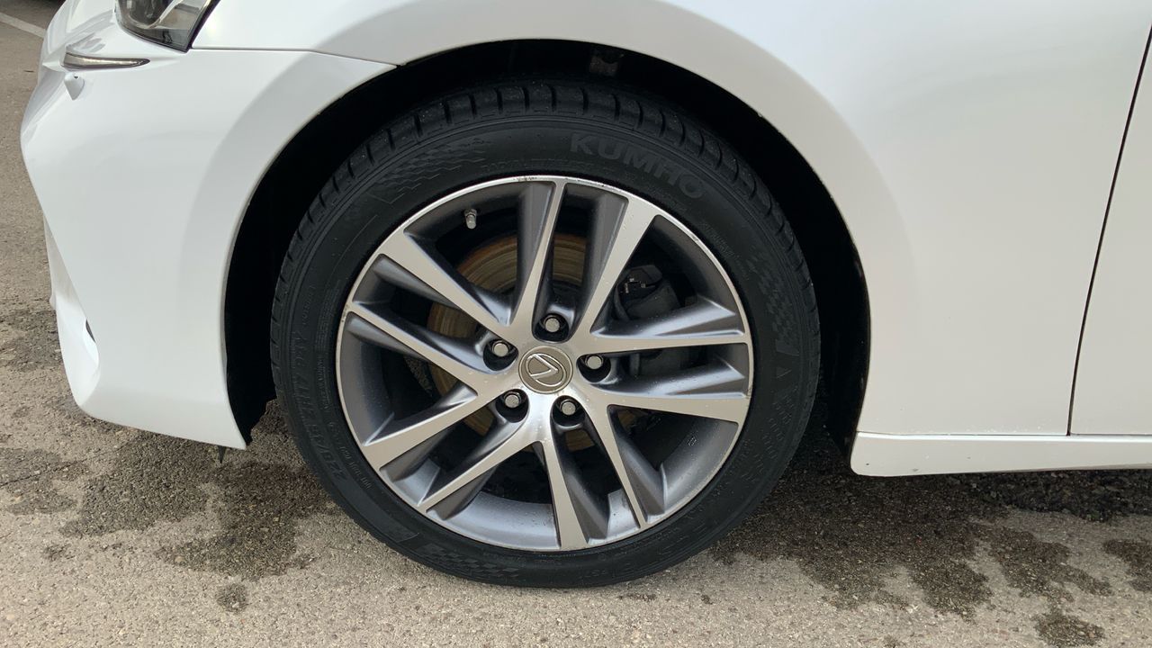 Lexus IS 2.5 300H EXECUTIVE 223 4P