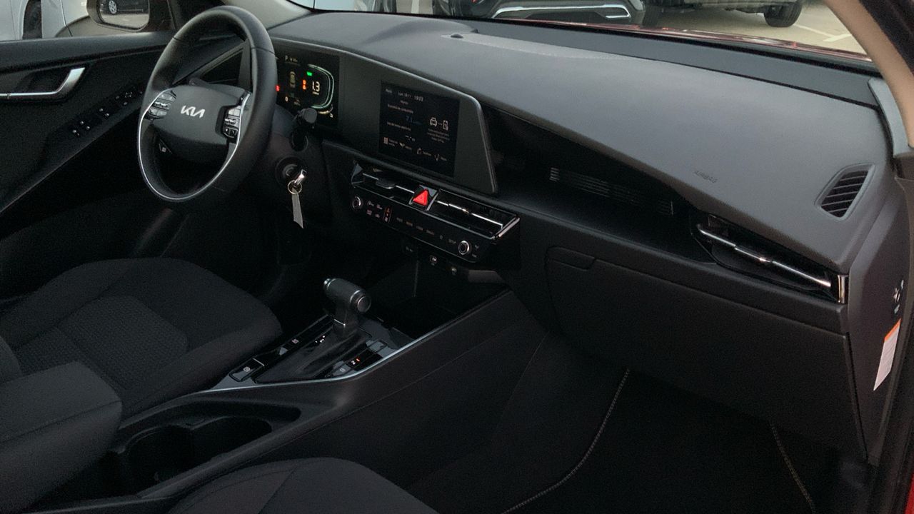 Kia Niro 1.6 GDI HEV CONCEPT 141 5P