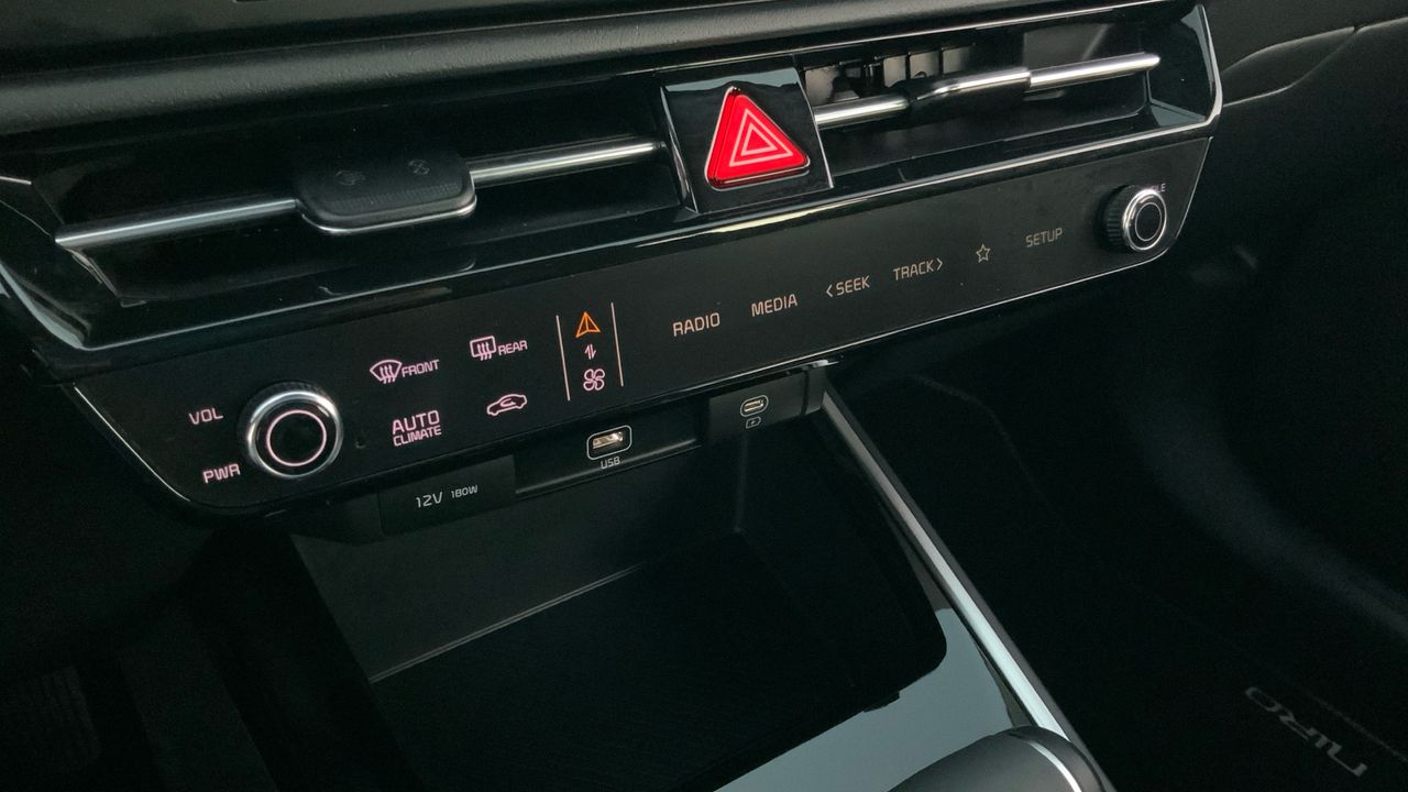 Kia Niro 1.6 GDI HEV CONCEPT 141 5P