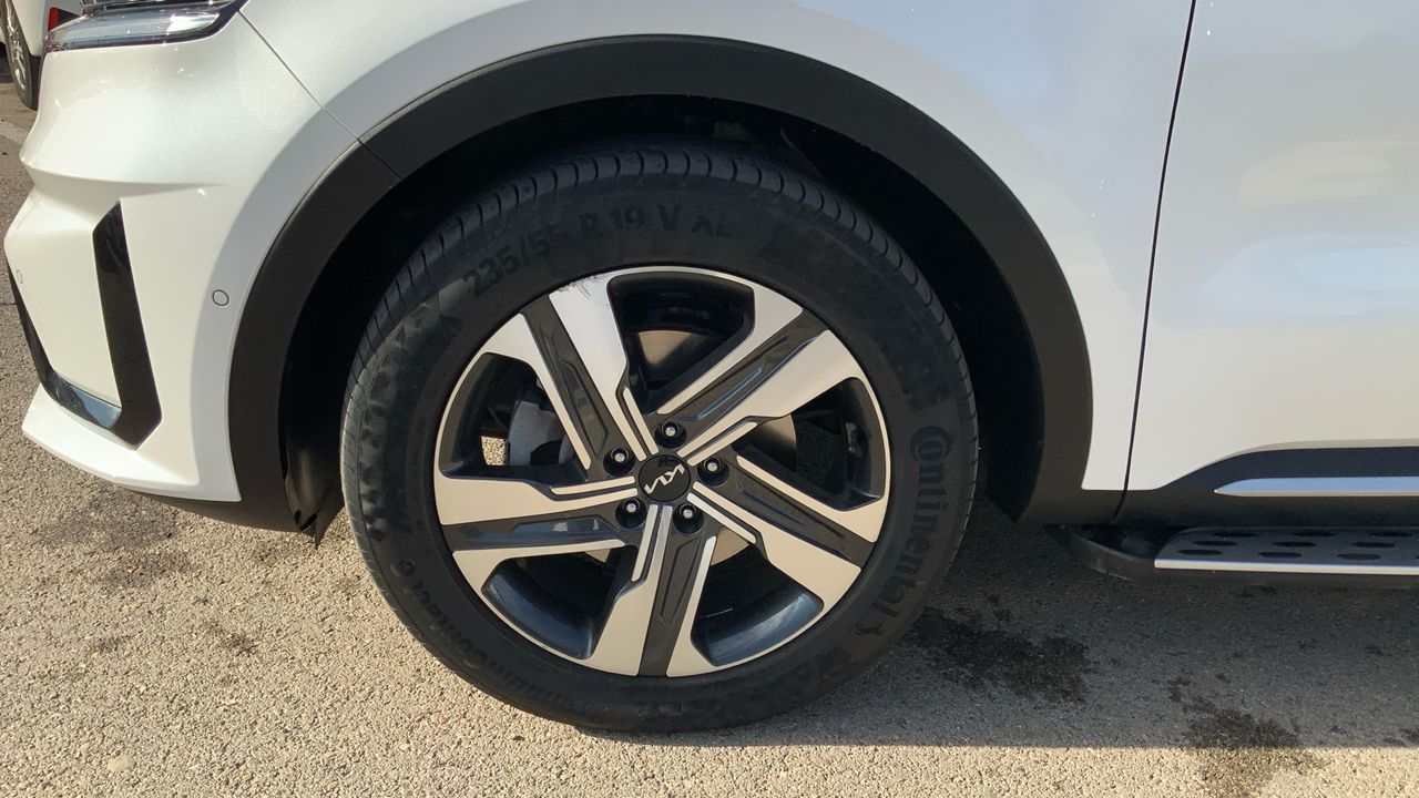 Kia Sorento 1.6 T-GDI PHEV BLACK EDITION AUTO 4WD 265 5P 7 Plazas