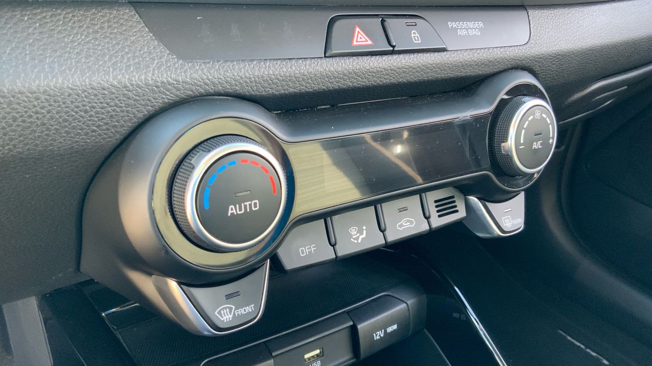 Kia Stonic 1.0 T-GDI MHEV IMT 74KW DRIVE 100 5P