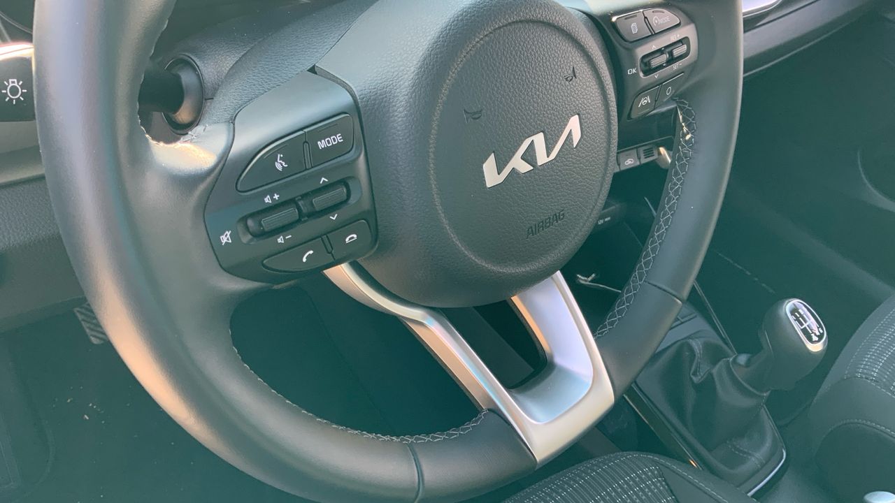 Kia Stonic 1.0 T-GDI MHEV IMT 74KW DRIVE 100 5P