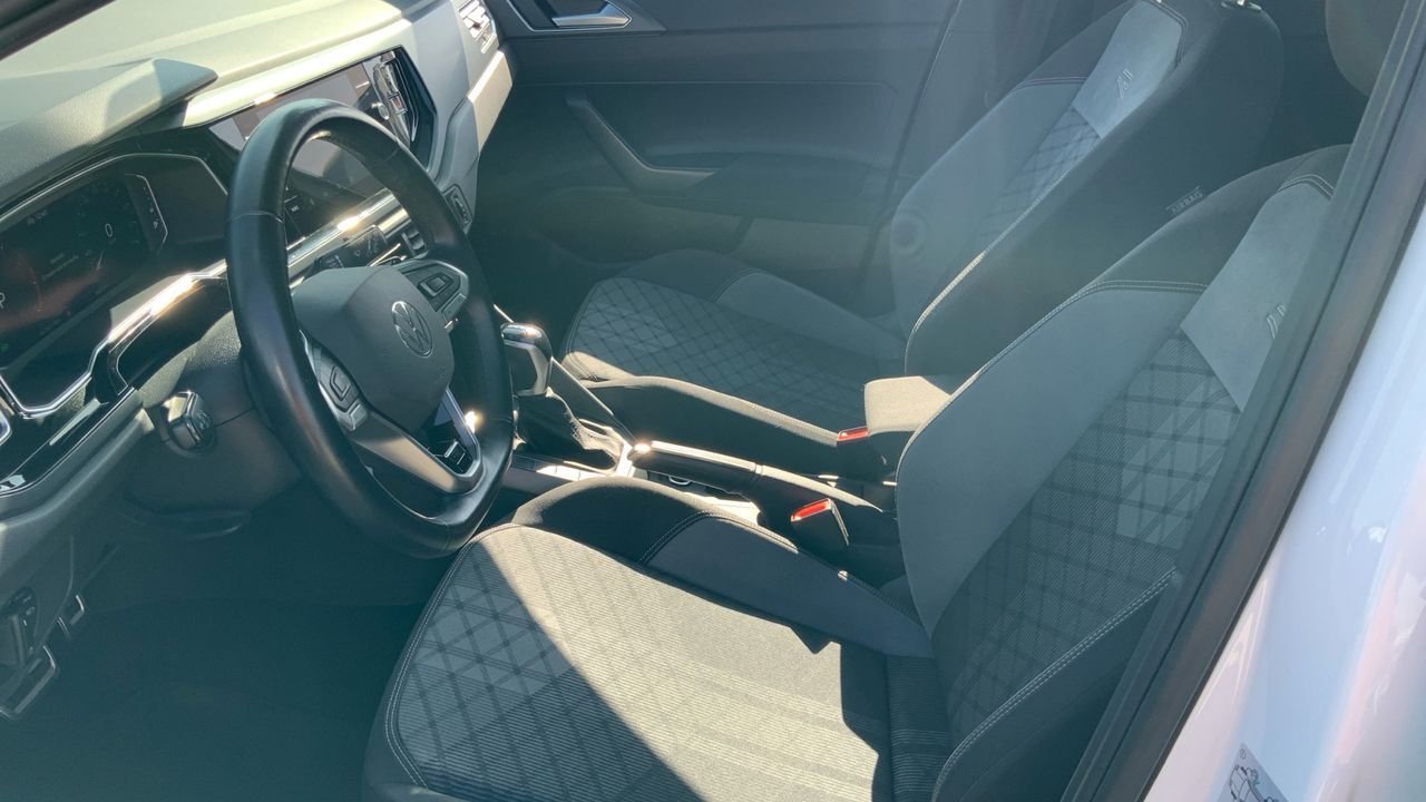 Volkswagen Polo 1.0 TSI 81KW DSG R-LINE 110 5P