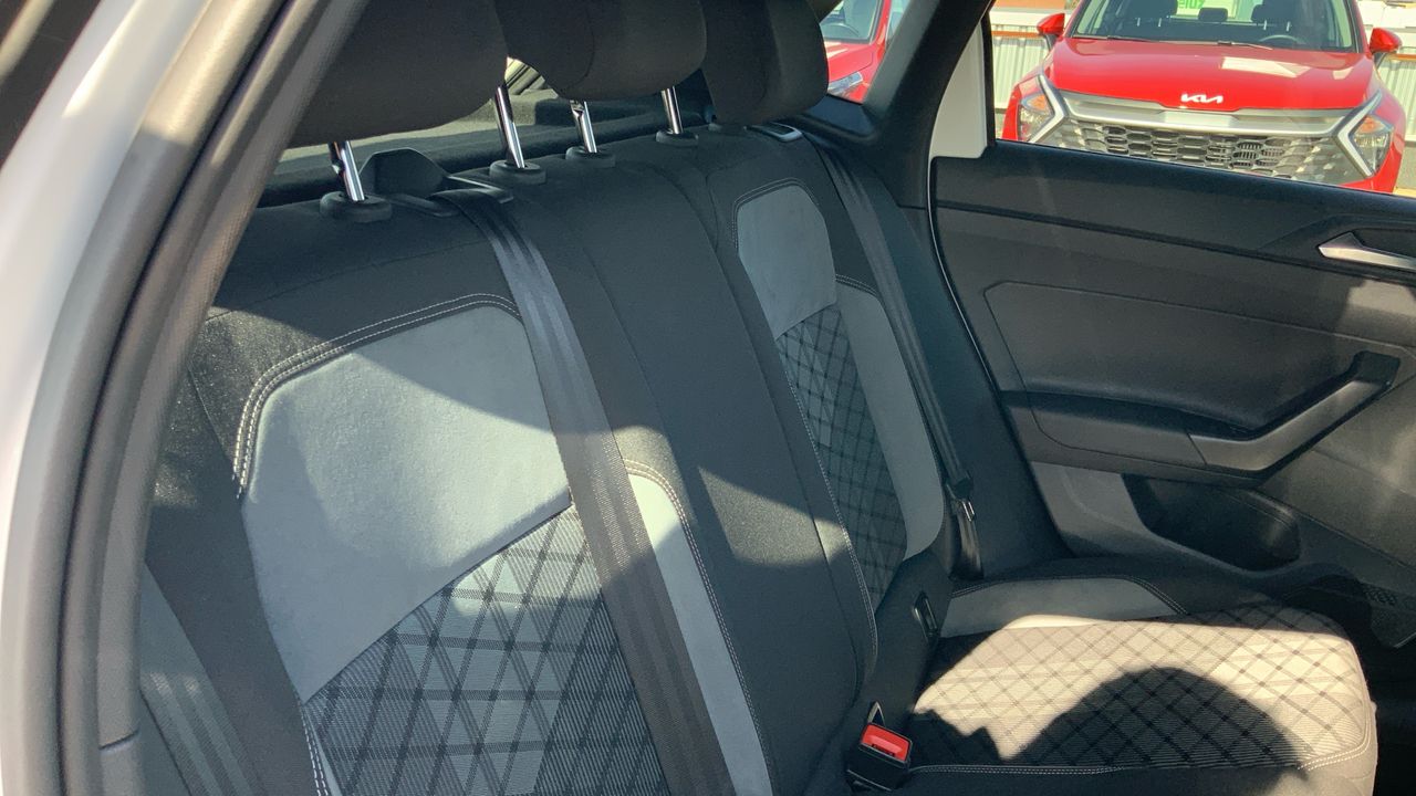 Volkswagen Polo 1.0 TSI 81KW DSG R-LINE 110 5P