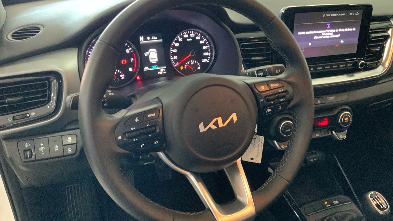 Kia Stonic 1.0 T-GDI MHEV IMT 74KW DRIVE 100 5P