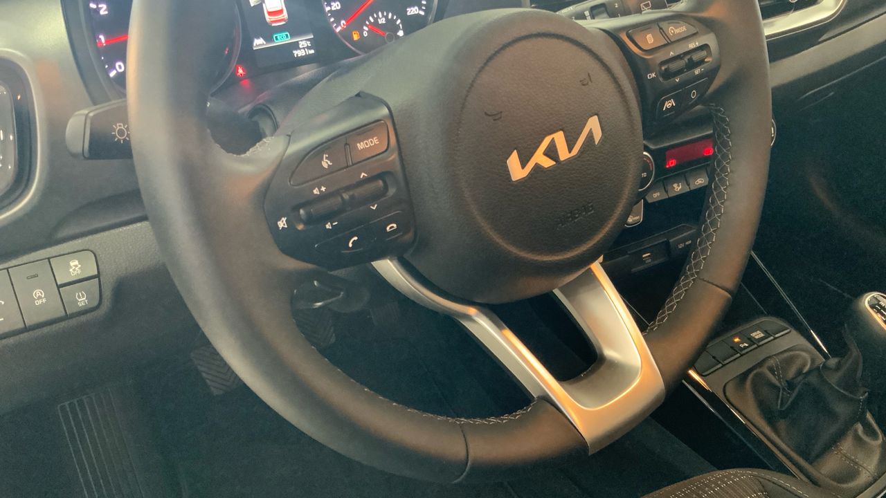 Kia Stonic 1.0 T-GDI MHEV IMT 74KW DRIVE 100 5P