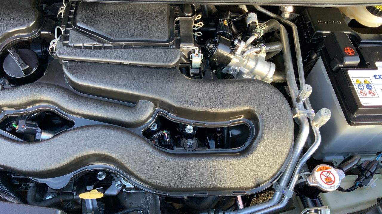 Peugeot 108 1.0 VTI 52KW ALLURE 72 5P