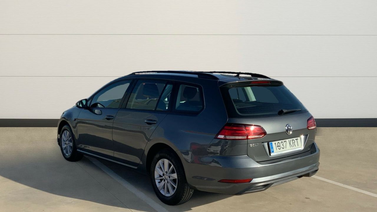 Volkswagen Golf 1.6 TDI BUSINESS & NAVI VARIANT 115 5P