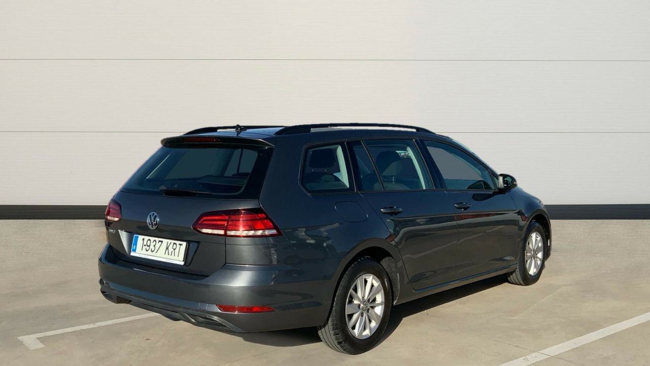 Volkswagen Golf 1.6 TDI BUSINESS & NAVI VARIANT 115 5P