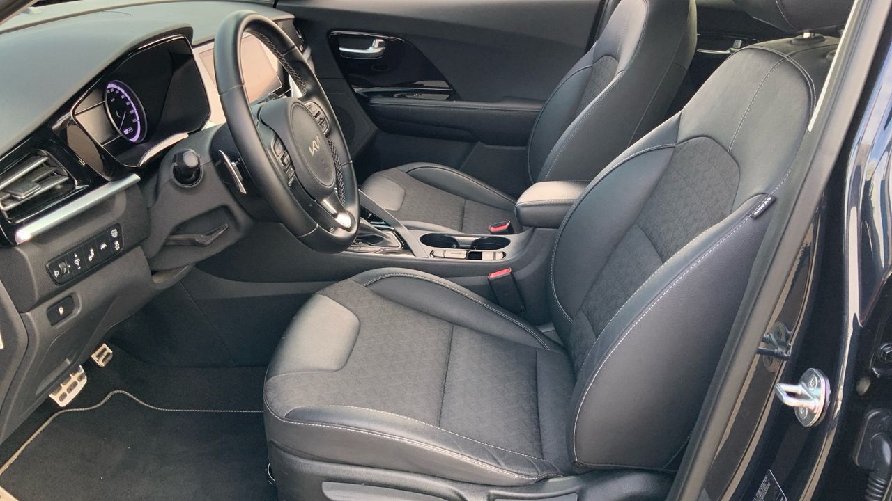 Kia Niro 1.6 GDI HEV EMOTION 141 5P