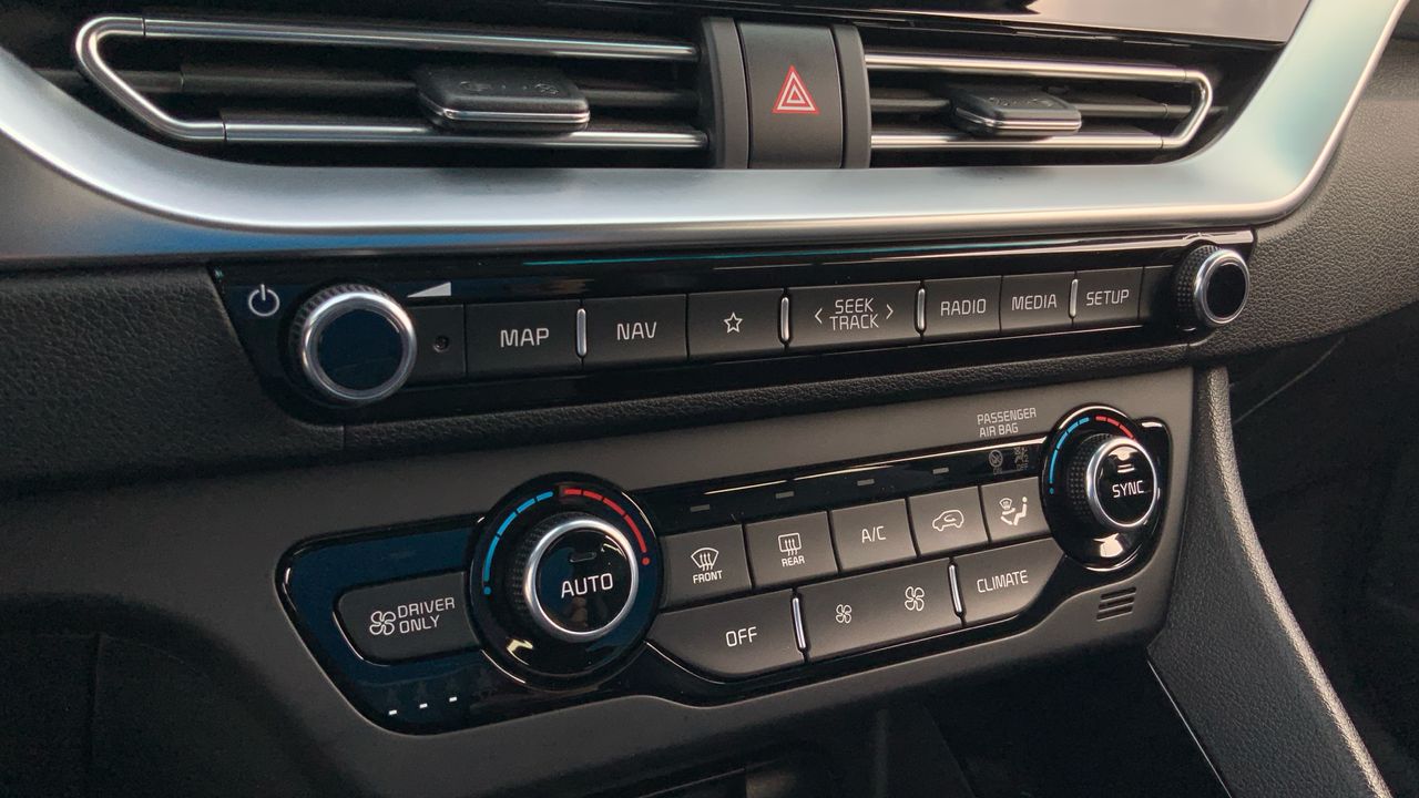 Kia Niro 1.6 GDI HEV EMOTION 141 5P