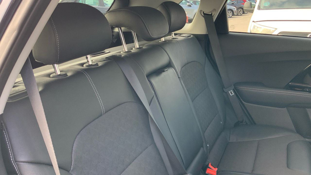 Kia Niro 1.6 GDI HEV EMOTION 141 5P