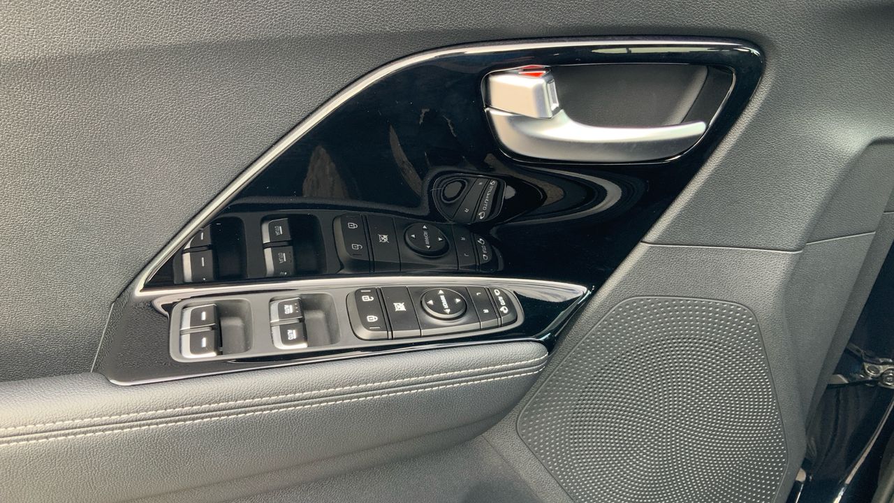 Kia Niro 1.6 GDI HEV EMOTION 141 5P