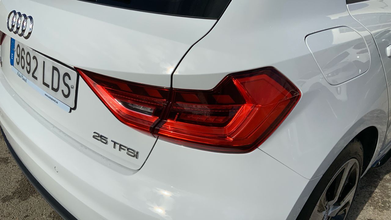 Audi A1 1.0 25 TFSI S LINE SPORTBACK 95 5P