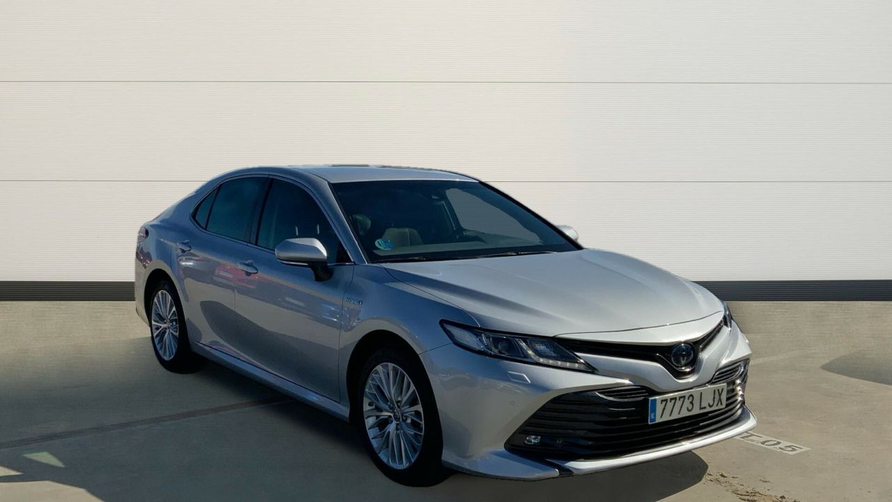 Toyota Camry 2.5 HYBRID ADVANCE 218 4P