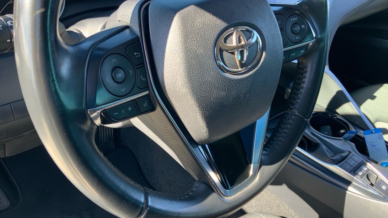 Toyota Camry 2.5 HYBRID ADVANCE 218 4P