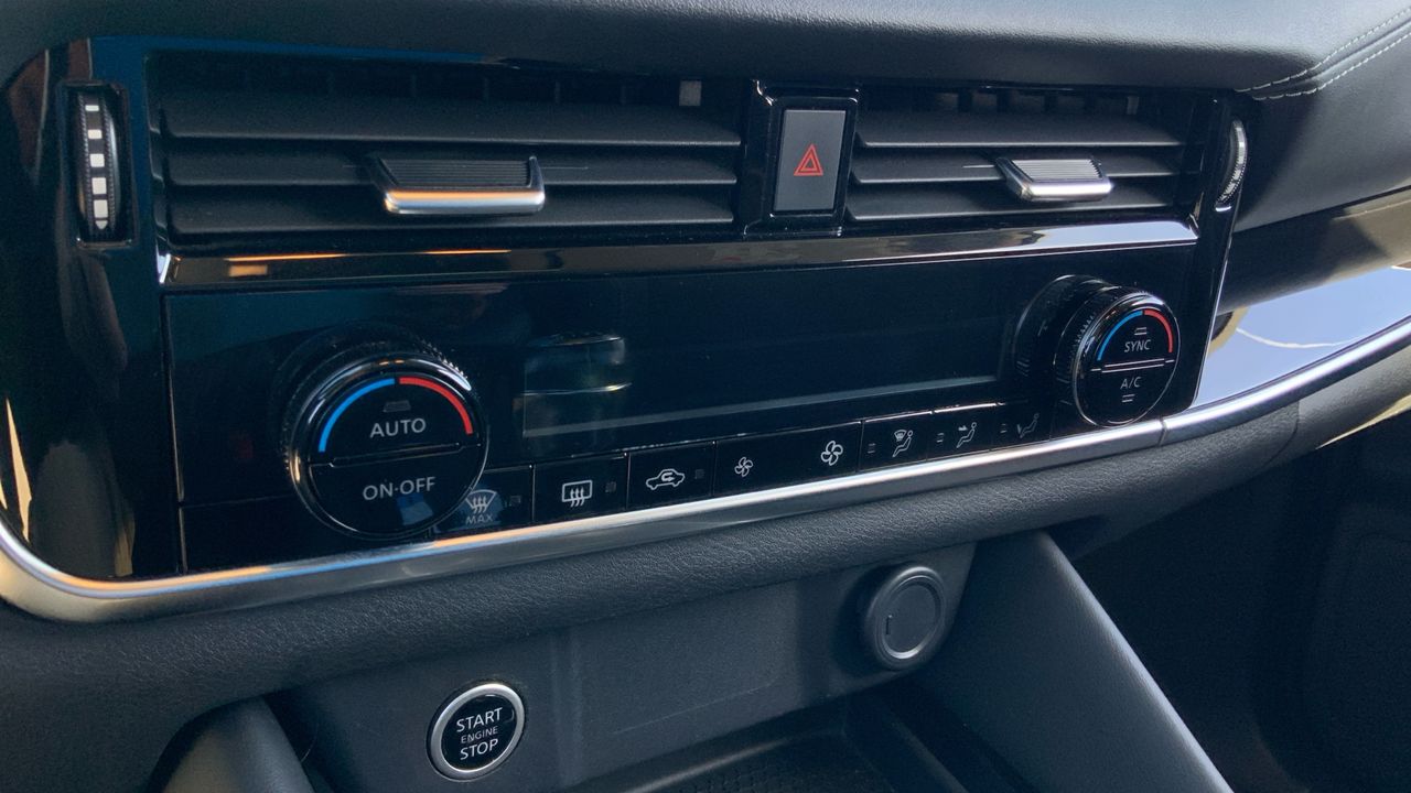 Nissan Qashqai 1.3 DIG-T MHEV 103KW N-CONNECTA (SKYLINE 140 5P