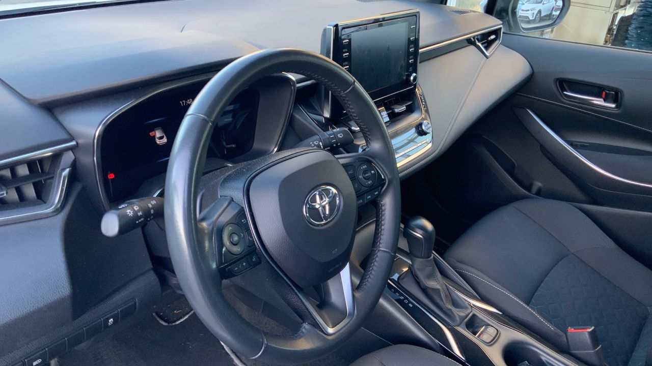 Toyota Corolla 1.8 HYBRID ACTIVE TECH E-CVT 122 5P