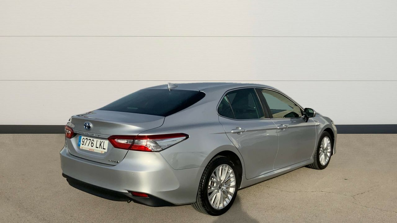 Toyota Camry 2.5 HYBRID ADVANCE 218 4P