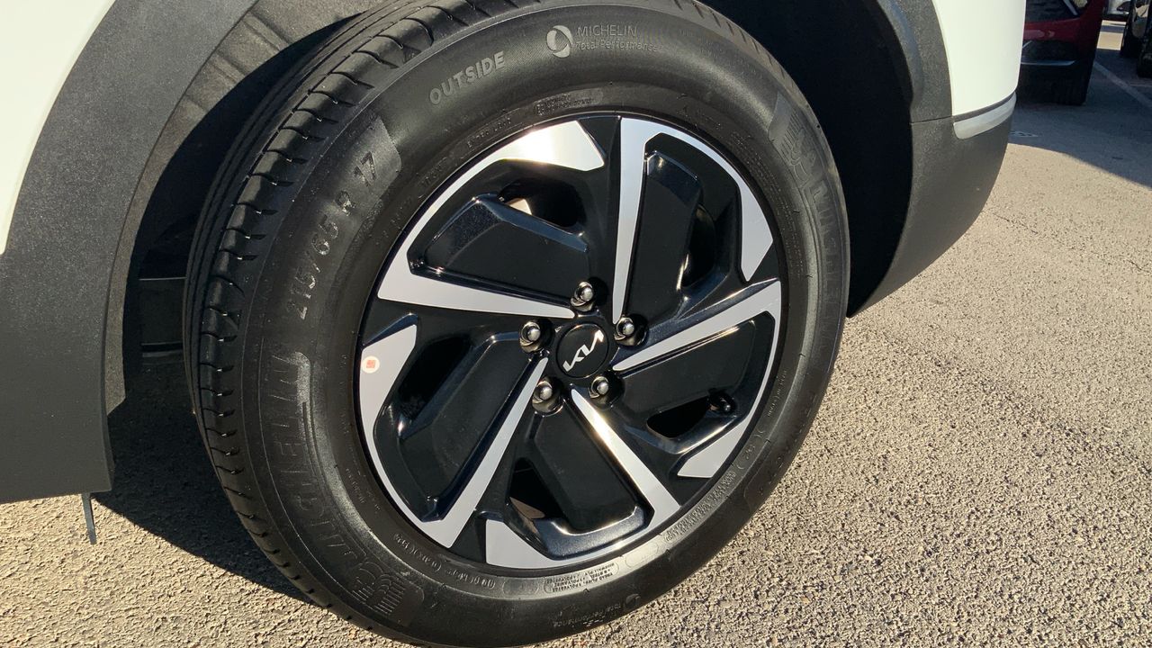 Kia Sportage 1.6 T-GDI HEV DRIVE AUTO 230 5P