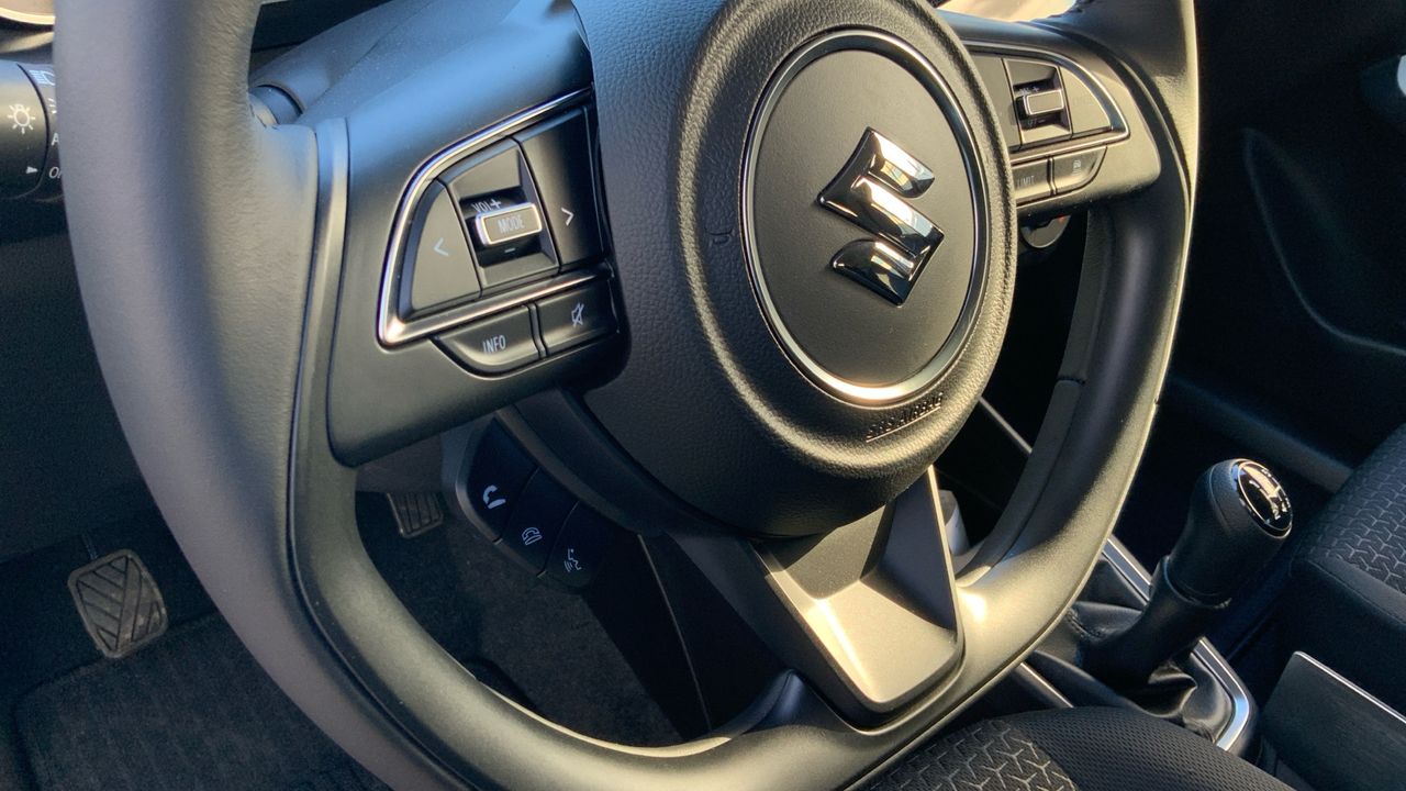 Suzuki Swift 1.2 GLE SMART HYBRID 83 5P