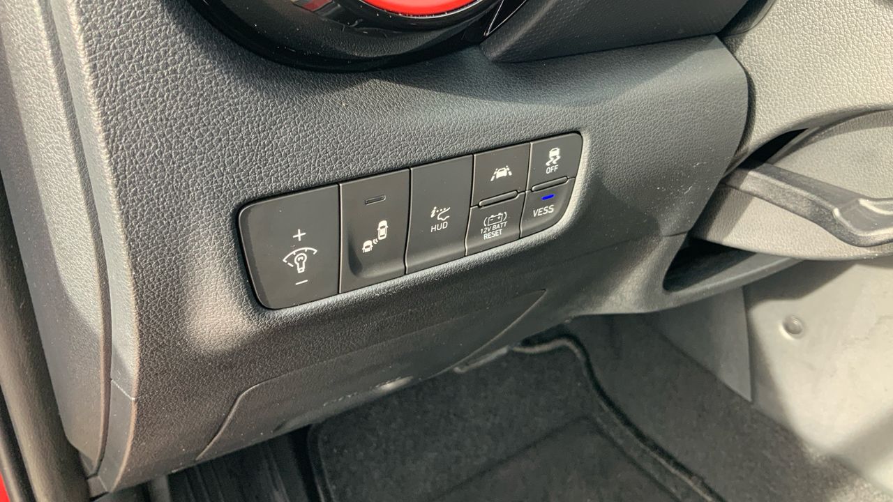 Hyundai Kona 1.6 GDI HEV TECNO RED DCT 141 5P