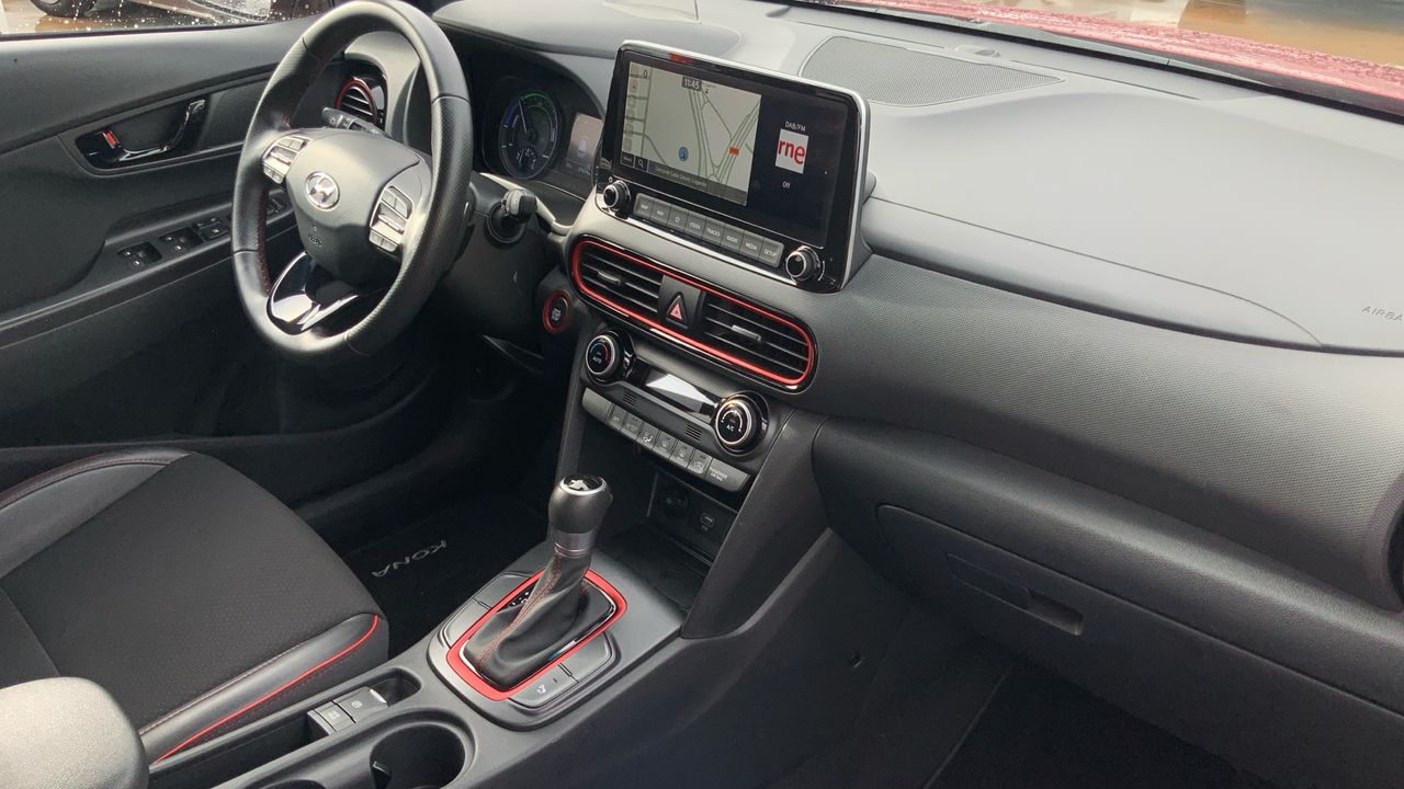 Hyundai Kona 1.6 GDI HEV TECNO RED DCT 141 5P