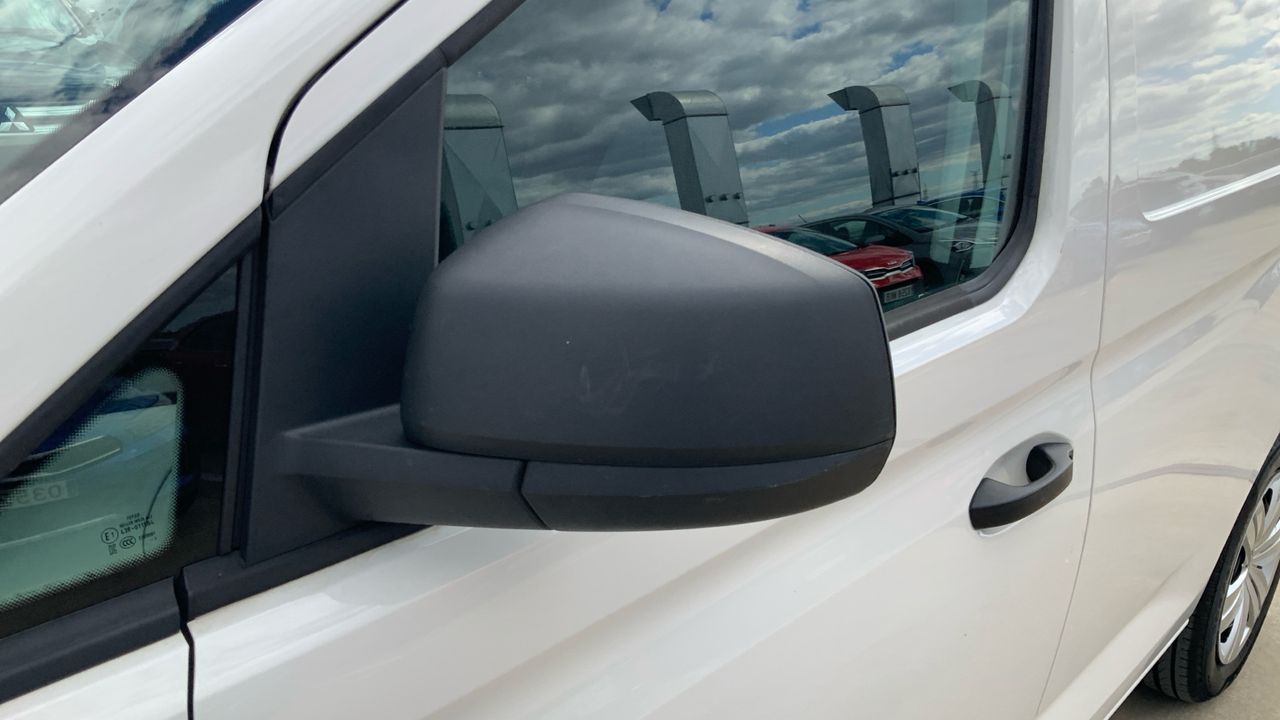 Volkswagen Caddy 2.0 TDI 55KW CARGO 75 4P