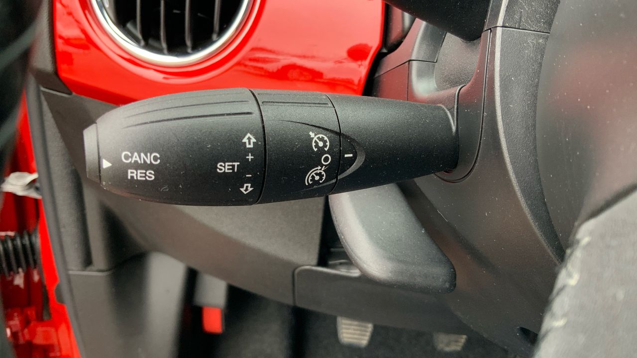 Fiat Solara 1.0 HYBRID SPORT 70 3P