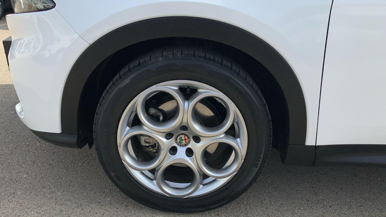 Alfa Romeo Tonale 1.6 TD 96 KW DCT SUPER 130 5P