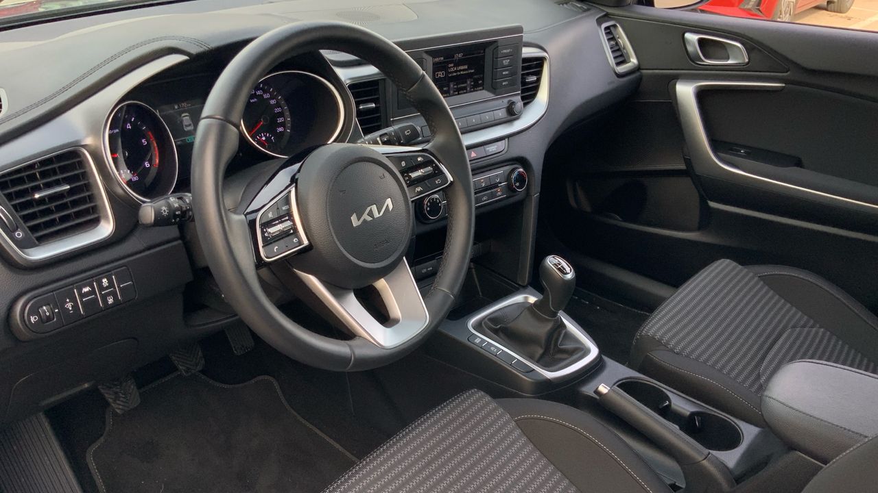 Kia XCeed 1.6 MHEV 100KW CONCEPT 136 5P