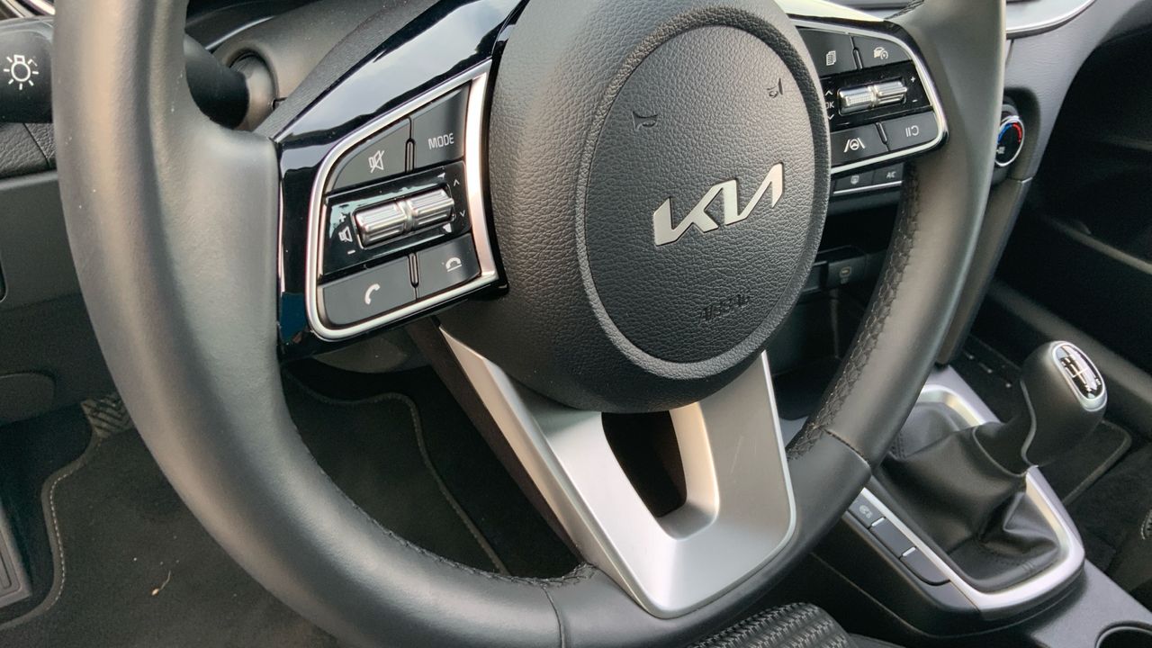 Kia XCeed 1.6 MHEV 100KW CONCEPT 136 5P