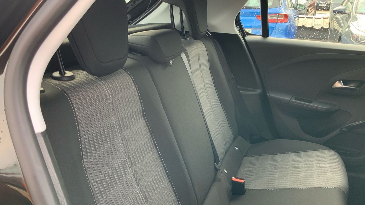 Opel Corsa 1.2T XHL 74KW EDITION 100 5P