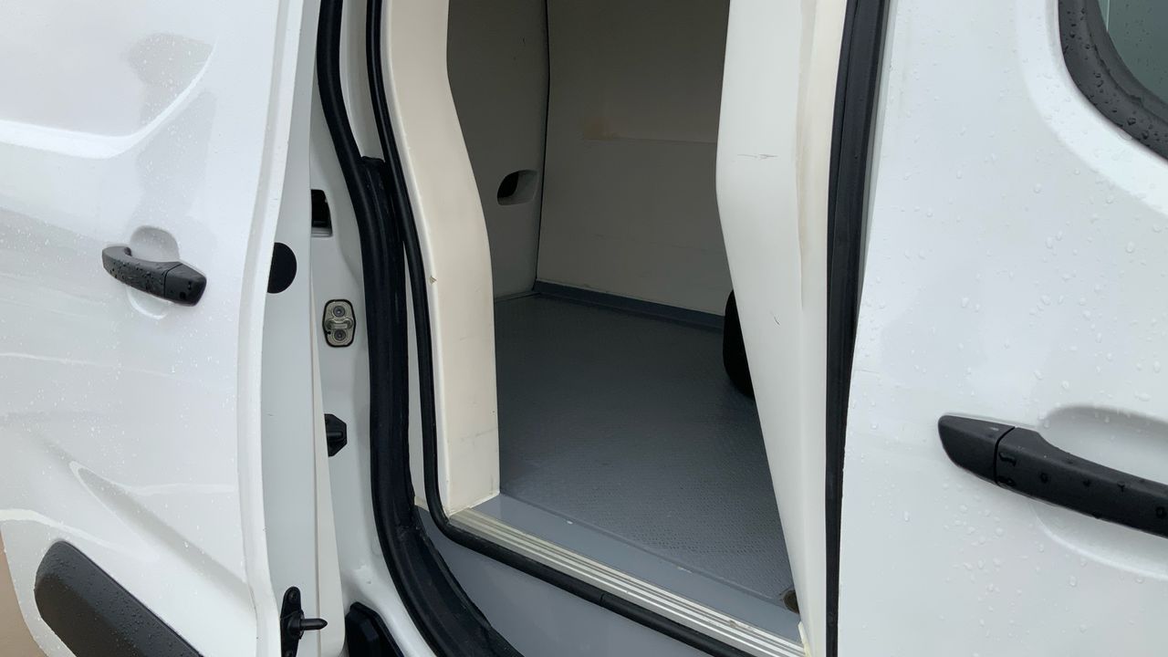 Citroën Berlingo ISOTERMO 1.5 BLUEHDI 75KW TALLA M CONTROL 102 3P