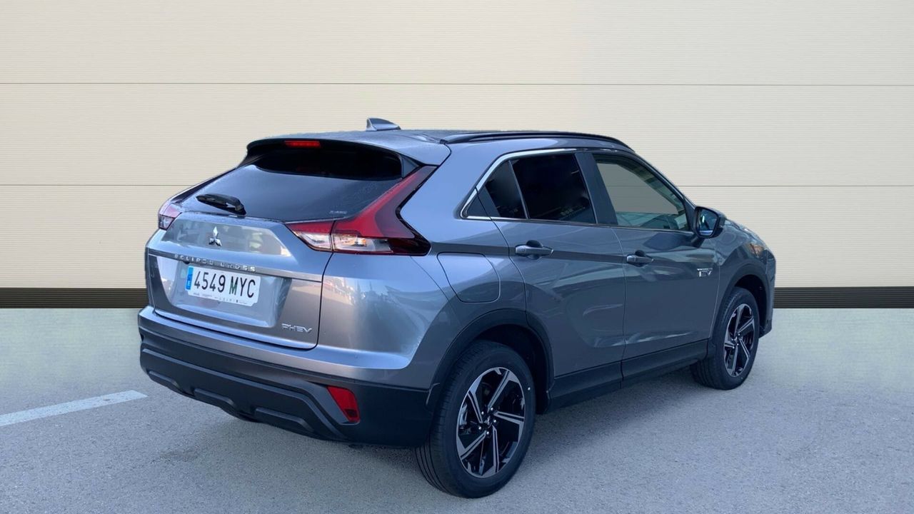 Mitsubishi Eclipse Cross 2.4 PHEV MOTION AUTO 4WD 188 5P