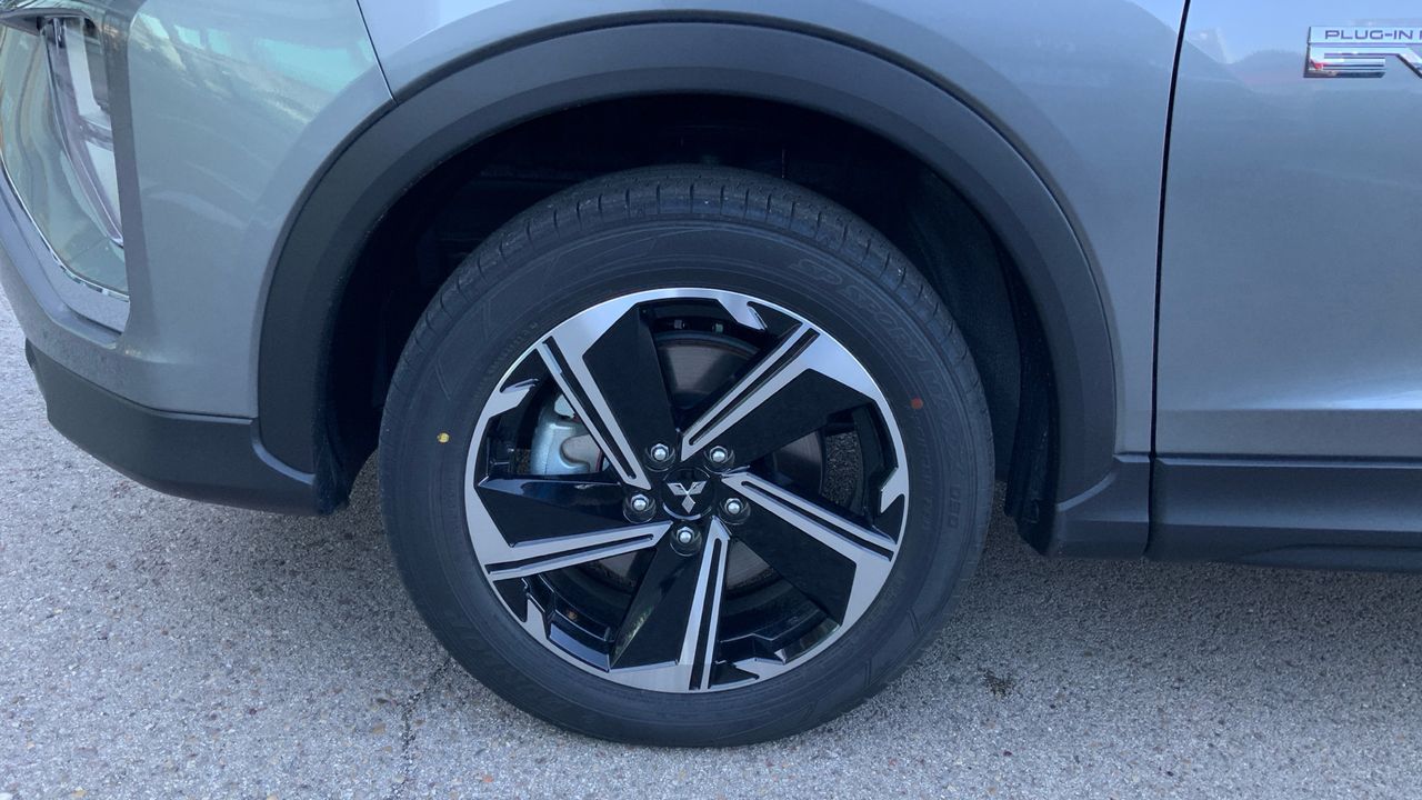 Mitsubishi Eclipse Cross 2.4 PHEV MOTION AUTO 4WD 188 5P