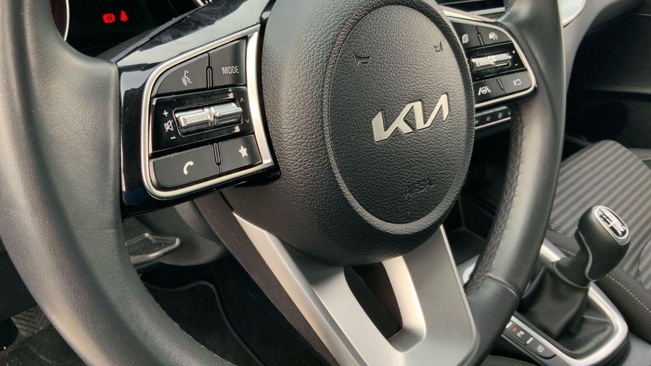 Kia Ceed 1.0 T-GDI 88KW DRIVE 120 5P