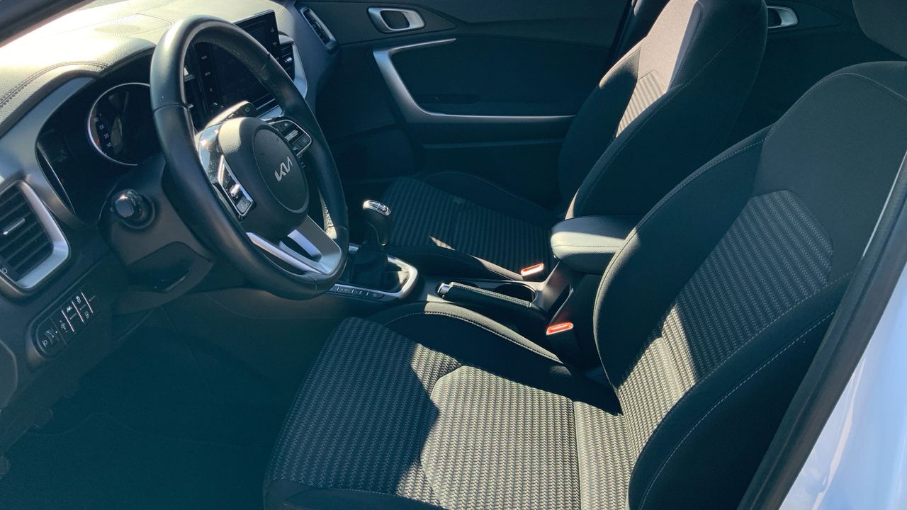 Kia Ceed 1.6 MHEV 100KW DRIVE 136 5P