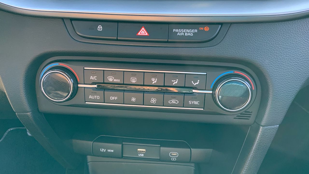 Kia Ceed 1.6 MHEV 100KW DRIVE 136 5P