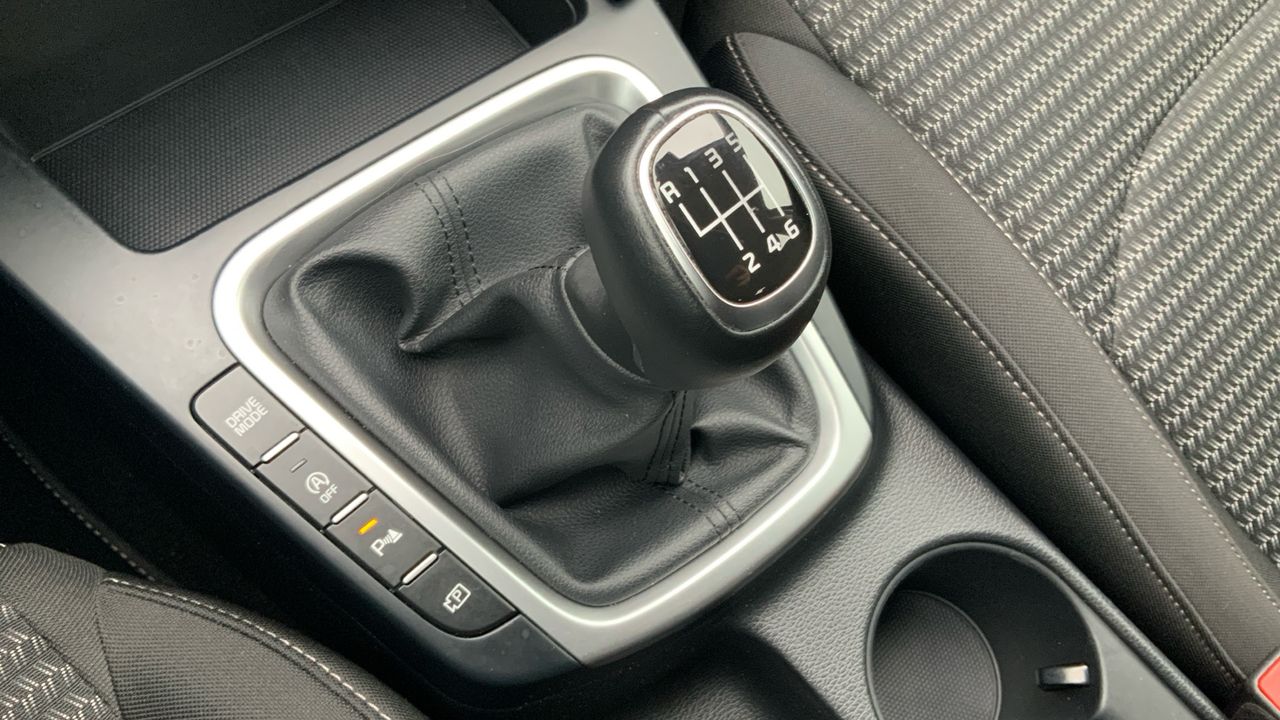 Kia Ceed 1.6 MHEV 100KW DRIVE 136 5P