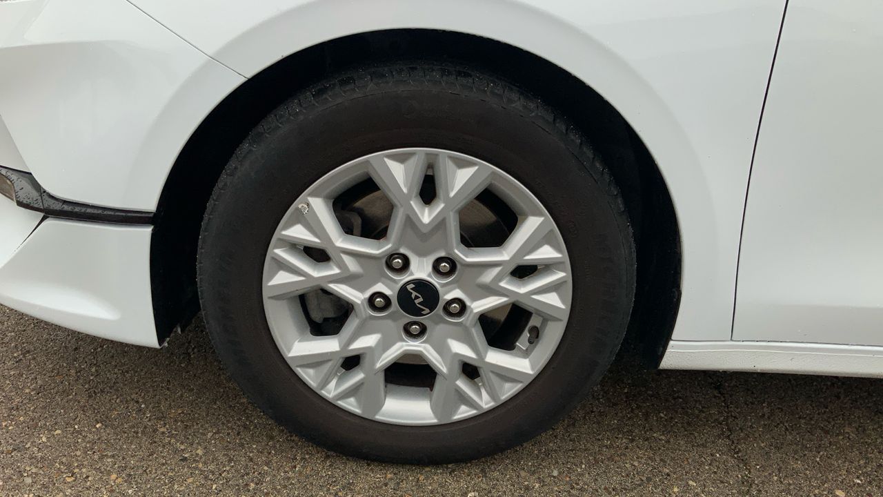 Kia Ceed 1.6 MHEV 100KW DRIVE 136 5P