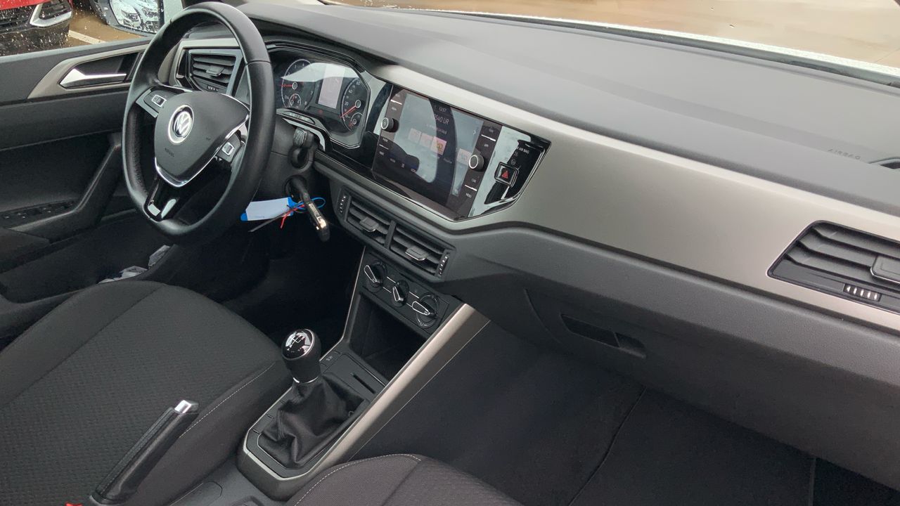 Volkswagen Polo 1.0 TSI 70KW ADVANCE 95 5P