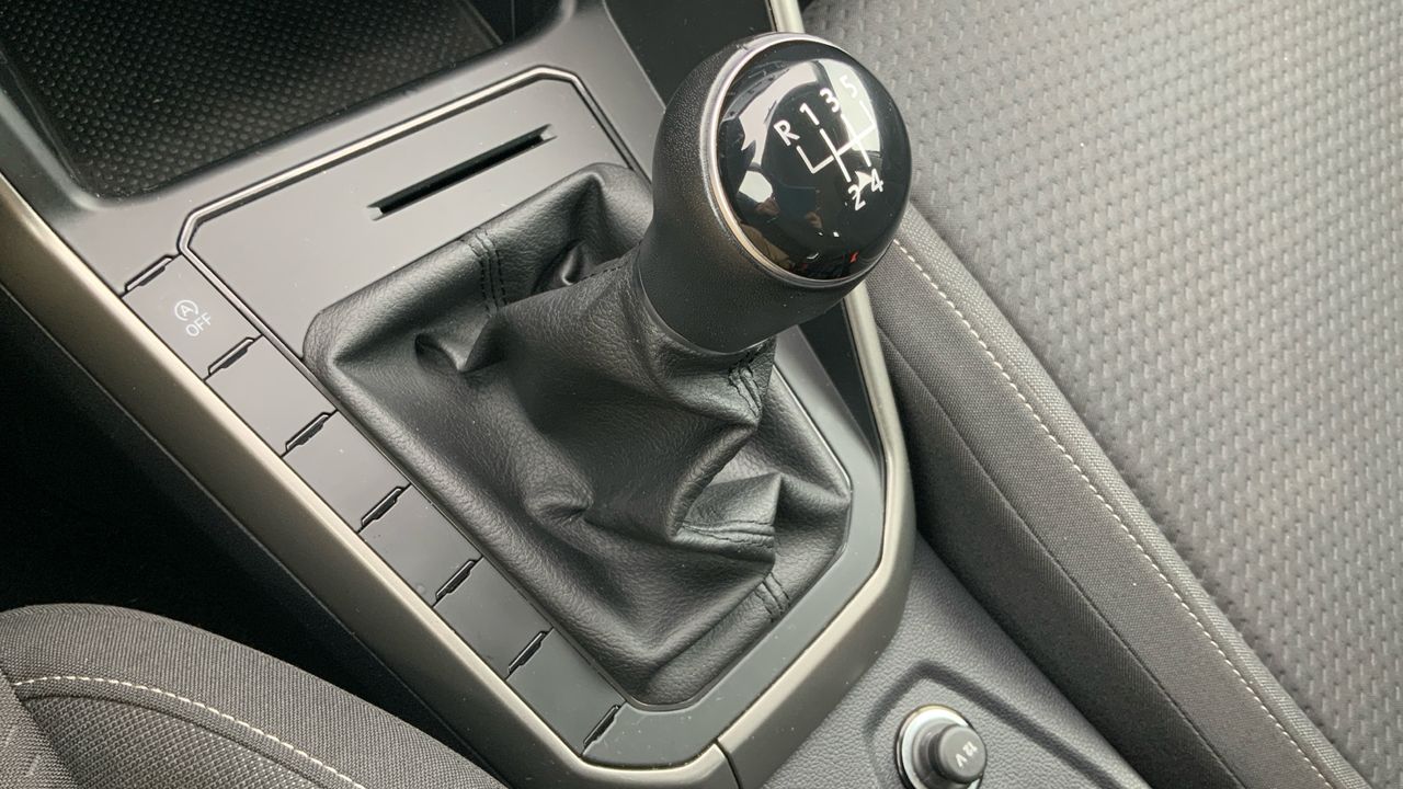 Volkswagen Polo 1.0 TSI 70KW ADVANCE 95 5P