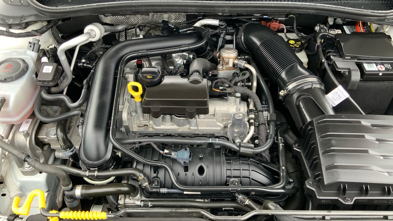 Volkswagen Polo 1.0 TSI 70KW ADVANCE 95 5P