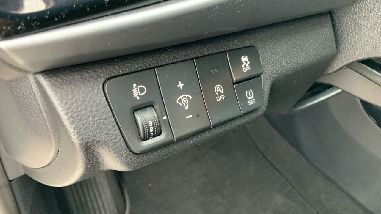 Kia Rio 1.0 T-GDI MHEV IMT 74KW DRIVE 100 5P